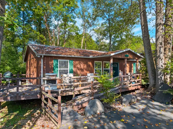 4921 Hooper Hwy, Cosby, TN 37722