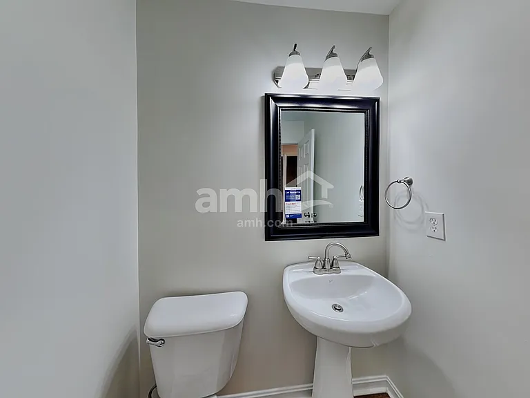 9302 Hardwicke Ln — Photo 10