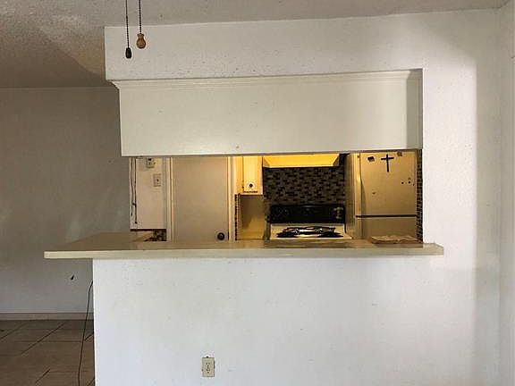 2nd image of 10110 Forum Park Dr APT 184