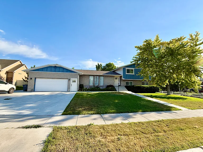 1354 W Jordan Hills Dr — Photo 12