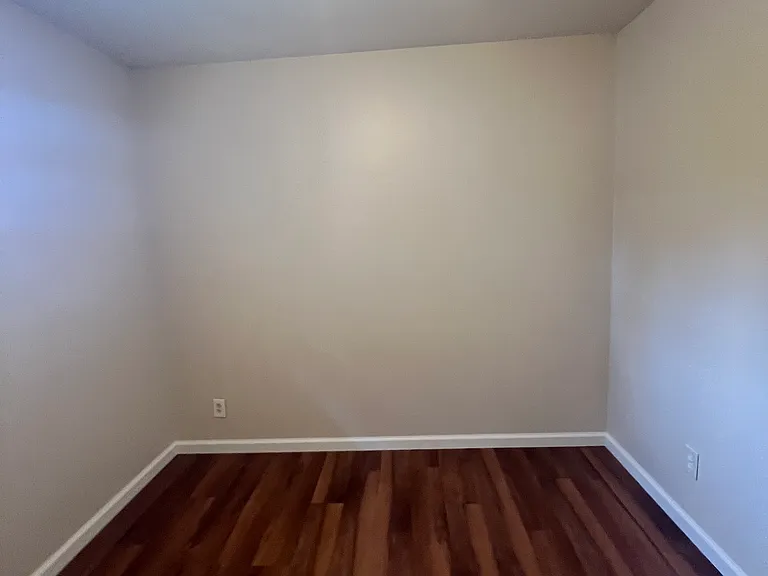 4505 Riverside Blvd #7 — Photo 7
