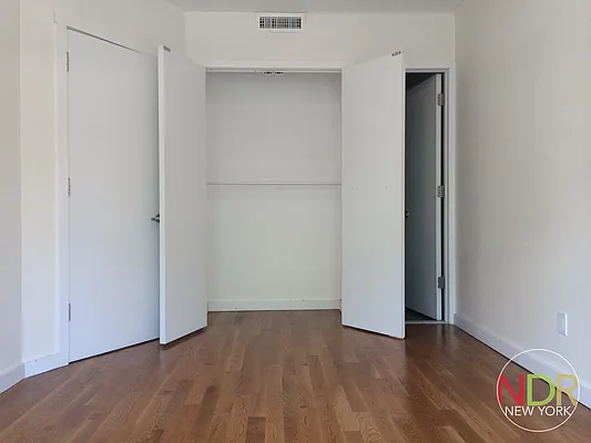 Rented by Next Door Realty NYC | media 16