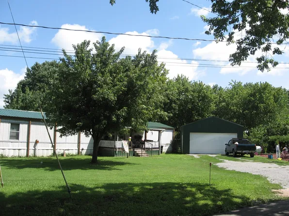 915 S Mine La Motte St, Fredericktown, MO 63645