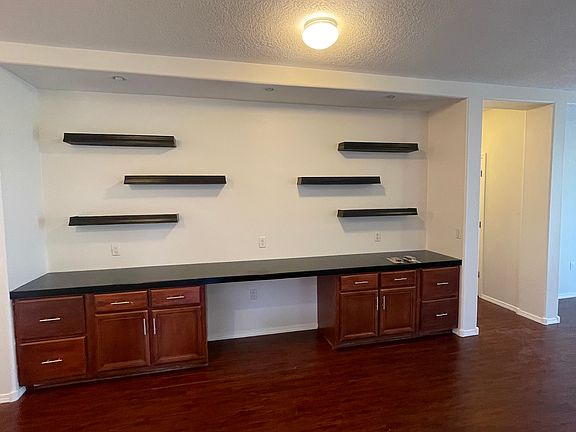 4th image of 601 Menaul Blvd NE Unit 1203