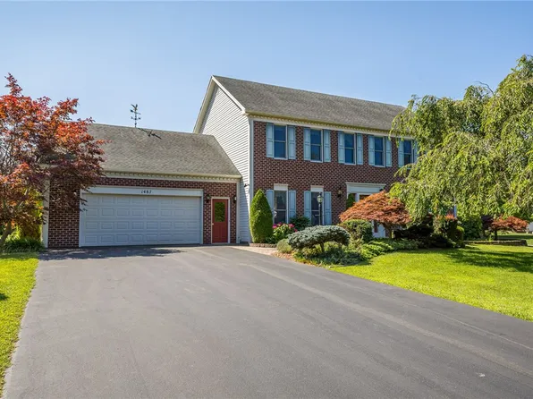 1487 Fallen Leaf Ter, Webster, NY 14580