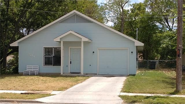 1st image of 704 W Avenue I