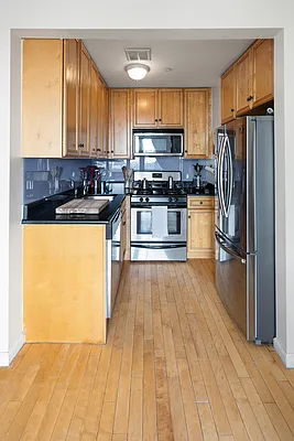 Sold by Realty Collective | media 4