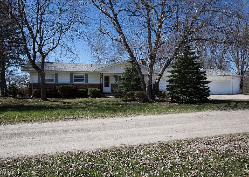 1st image of 204 Degurse Ave