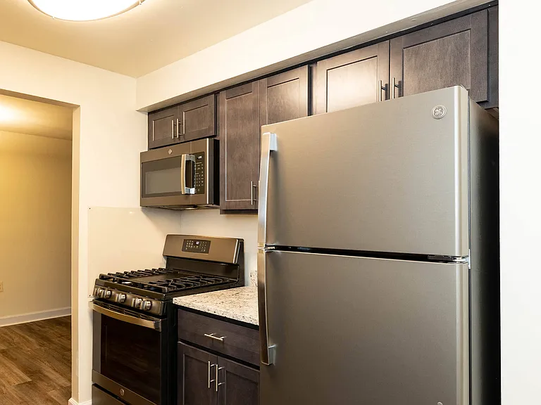 Seminary Roundtop Apartments — Photo 5