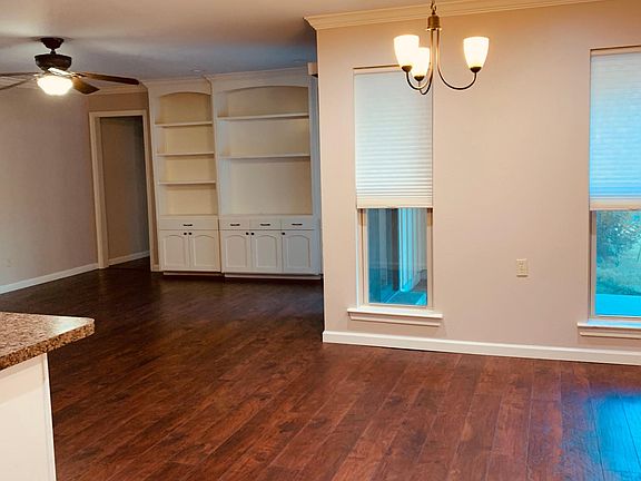 4th image of 1412 Atlanta Dr