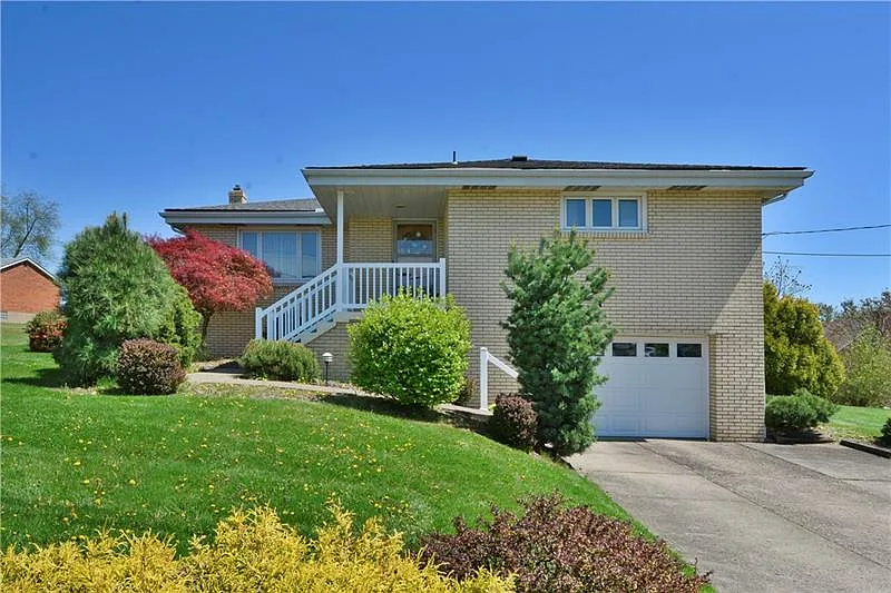133 Starling Dr photo 1