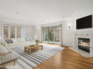 14 Hidden Hollow Trl, Madison, WI 53717