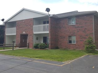 107 Turtle Creek Dr #215.8, Delavan, WI 53115