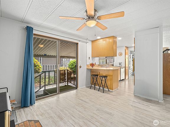 3rd image of 1402 22nd Street NE #220