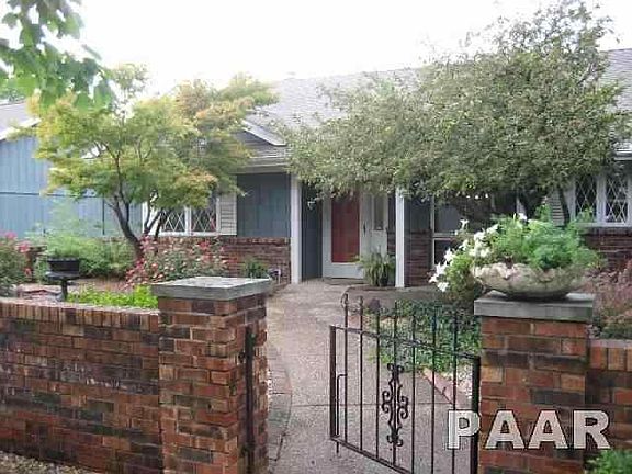 2nd image of 445 N Woodridge Ln