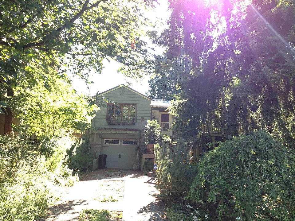 1st image of 10324 20th Ave NE