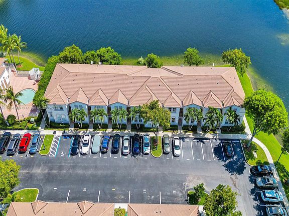 4th image of 4063 SW 156th Ave #205