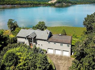 57 Point St, New Hamburg, NY 12590