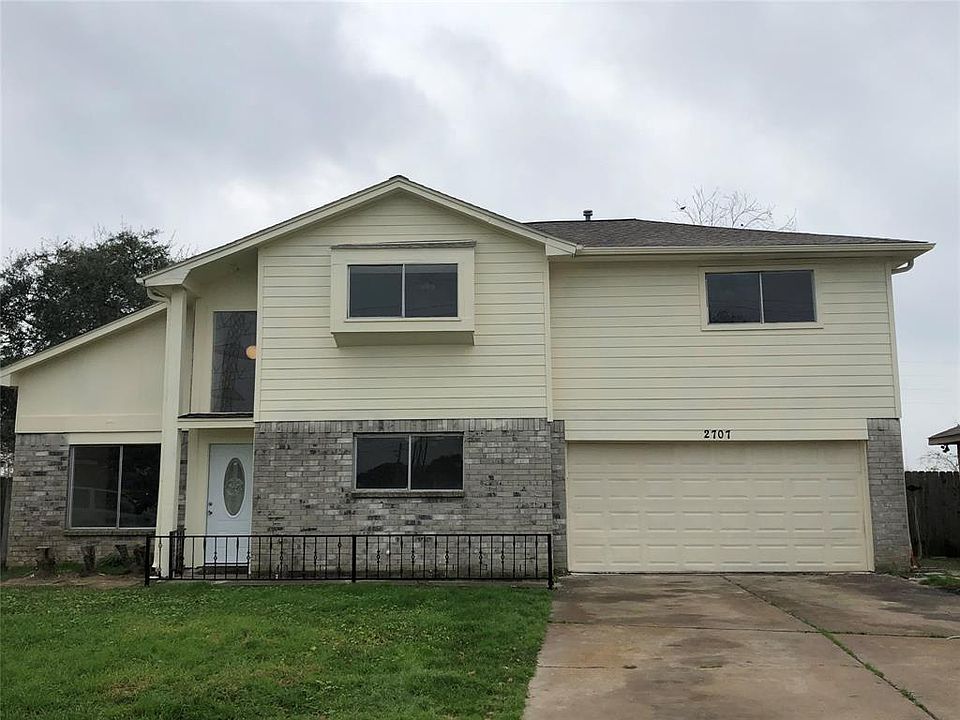 1st image of 2707 Oakdale Ct