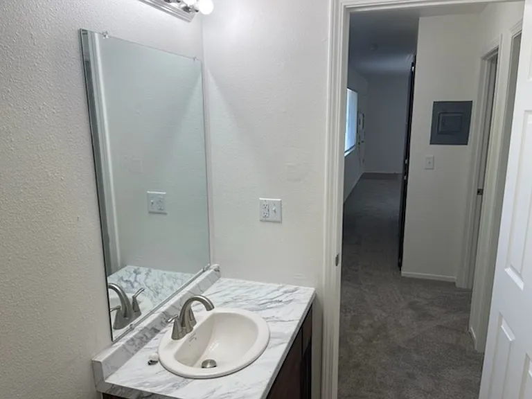 545 Fein Ave — Photo 11