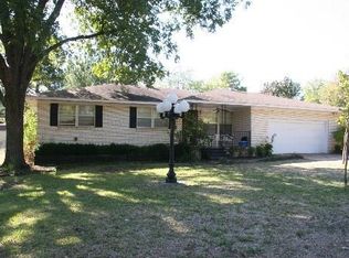 1302 SE Madison St, Idabel, OK 74745