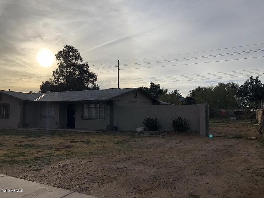 1st image of 4039 W Huntington Dr