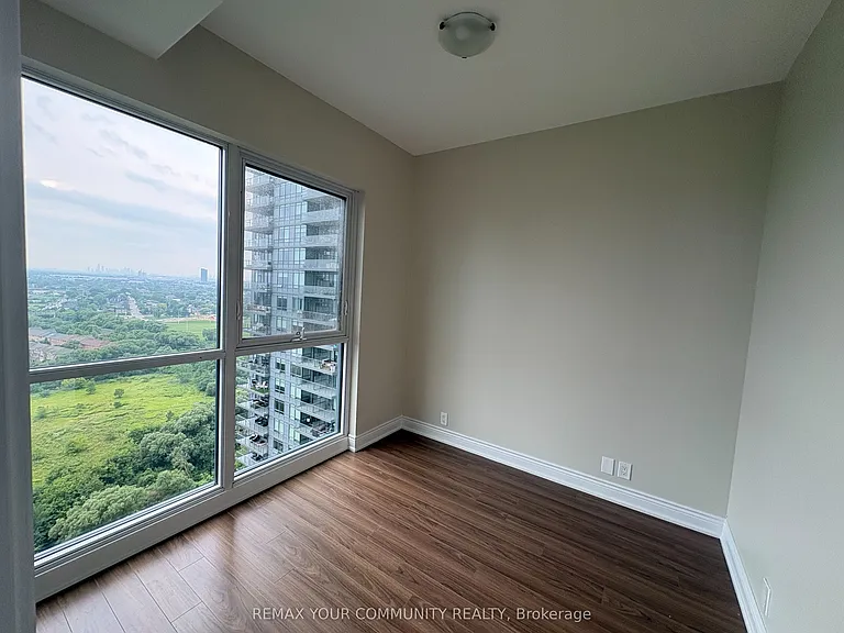 10 Park Lawn Rd #2404 — Photo 30