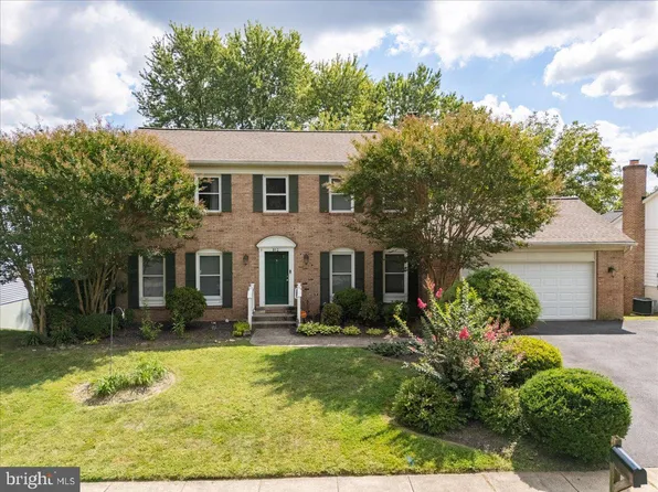 912 Chancellor St SW, Leesburg, VA 20175