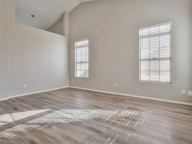 1442 W Orchid Ln — Photo 7