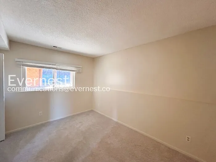 4260 Dye St — Photo 9
