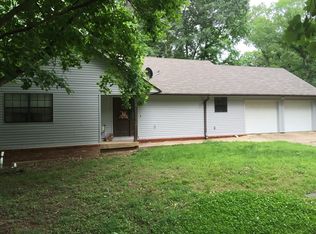 200 Candlewick Dr, Russellville, AR 72801