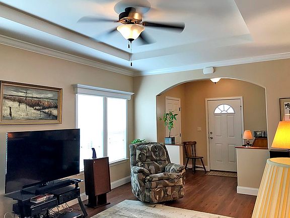 3rd image of 1441 Equestrian Dr #1127