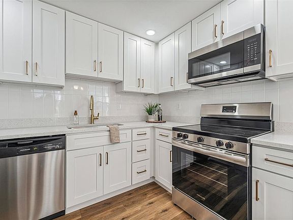 5th image of 307 S NEWPORT #1-2 AVENUE