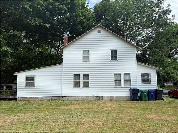 2nd image of 131 Park Ave