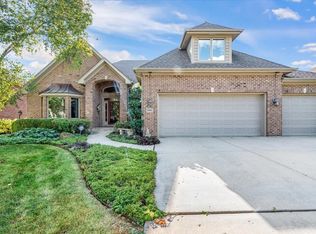 606 Philip Dr, Bartlett, IL 60103