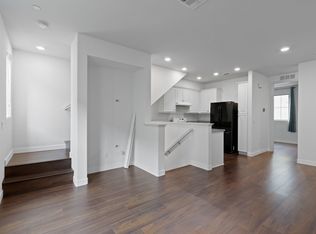 14106 W Spruce Ln, Van Nuys, CA 91405