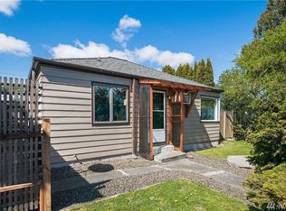 9227 18th Ave SW, Seattle, WA 98106