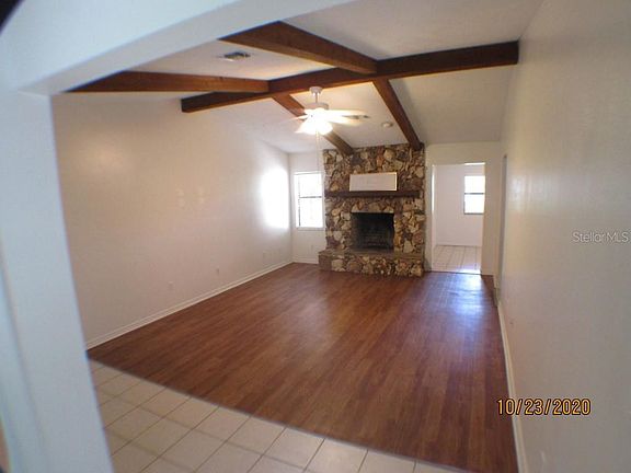 3rd image of 300 NE 51st Ave