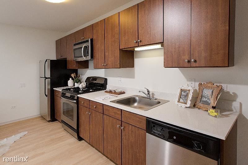 1st image of 303 E Wacker Dr Ste 207