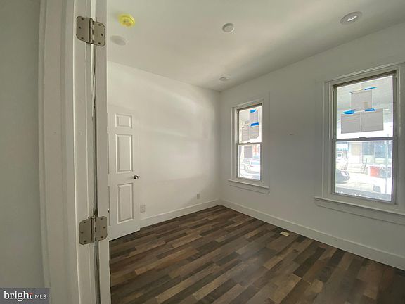5th image of 4148 Parrish St #1