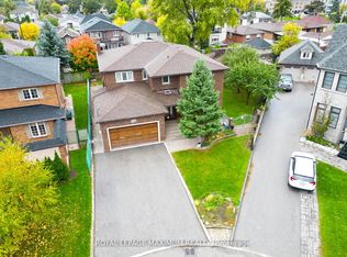 119 Glen Long Ave, Toronto, ON M6B2M4