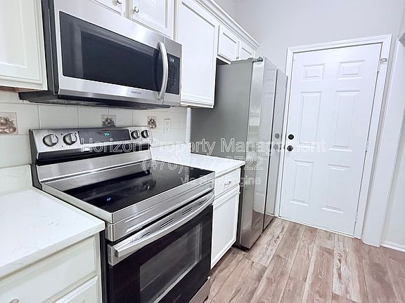 5th image of 51 Hampton Dr
