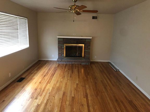 4th image of 361 Cottage Ave #223-