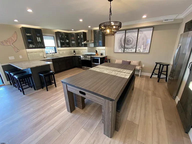 203 E Evans Blvd — Photo 5