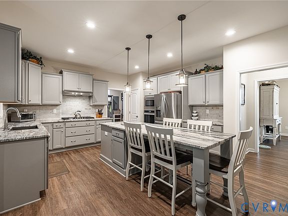 2nd image of 11425 Brickshire Park