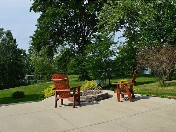 4th image of 849 Damon Dr