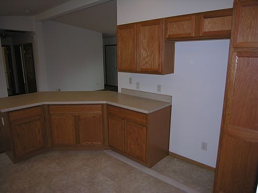2nd image of 6528 Catalpa Ave