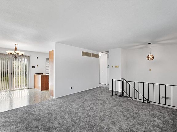 4th image of 3062 Donnycave Ln