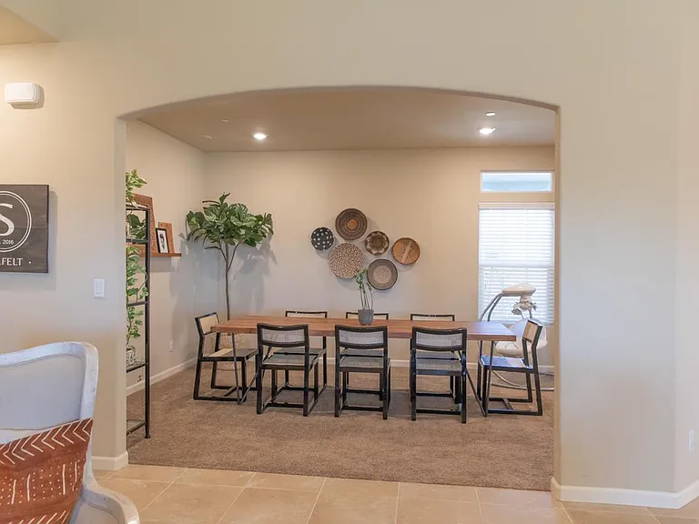 2327 W Queens Way — Photo 9