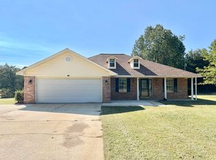 541 Mount Ariery Church Rd, Columbus, MS 39701